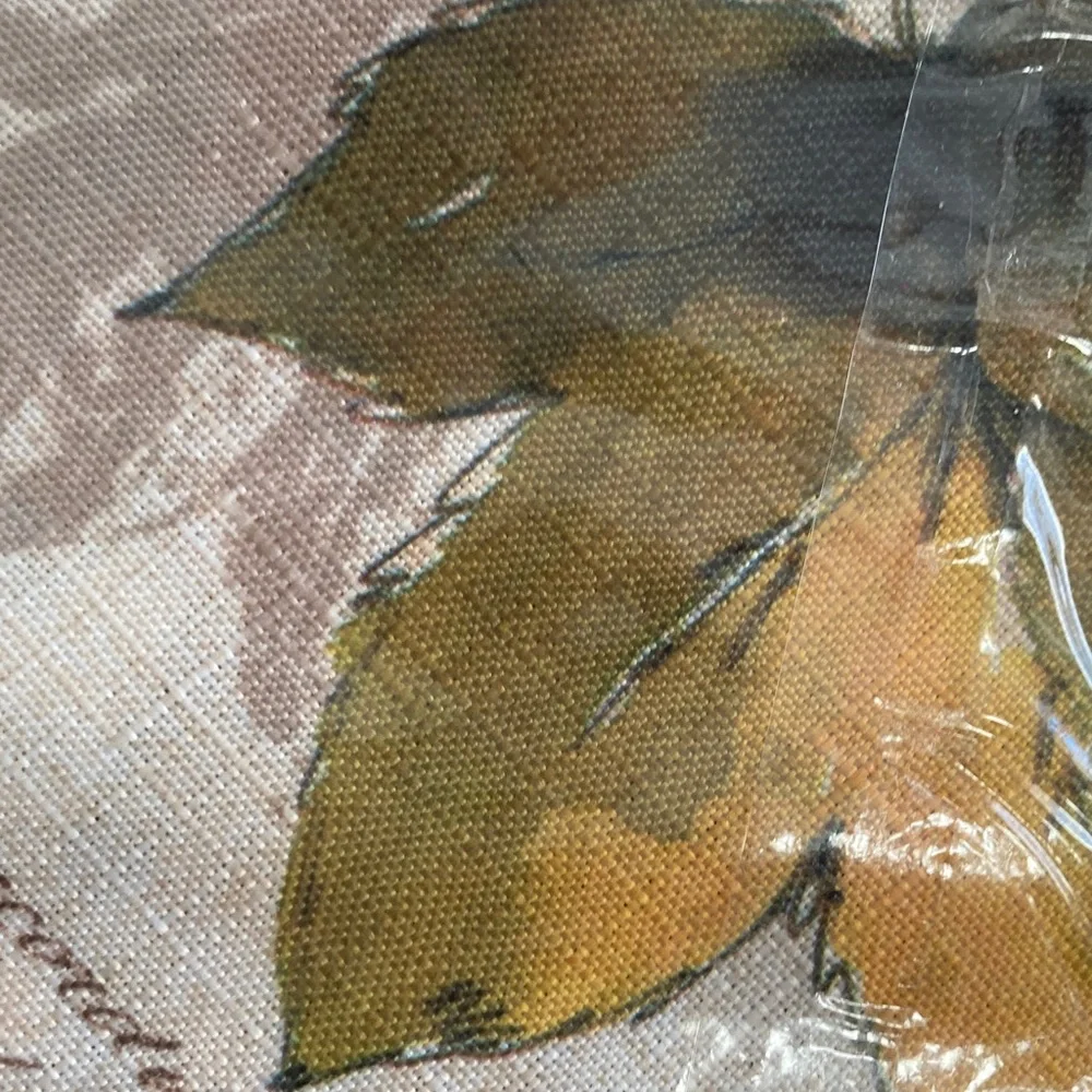 Round Tablecloth Sunflower squash acorns grateful season fall pattern NWT